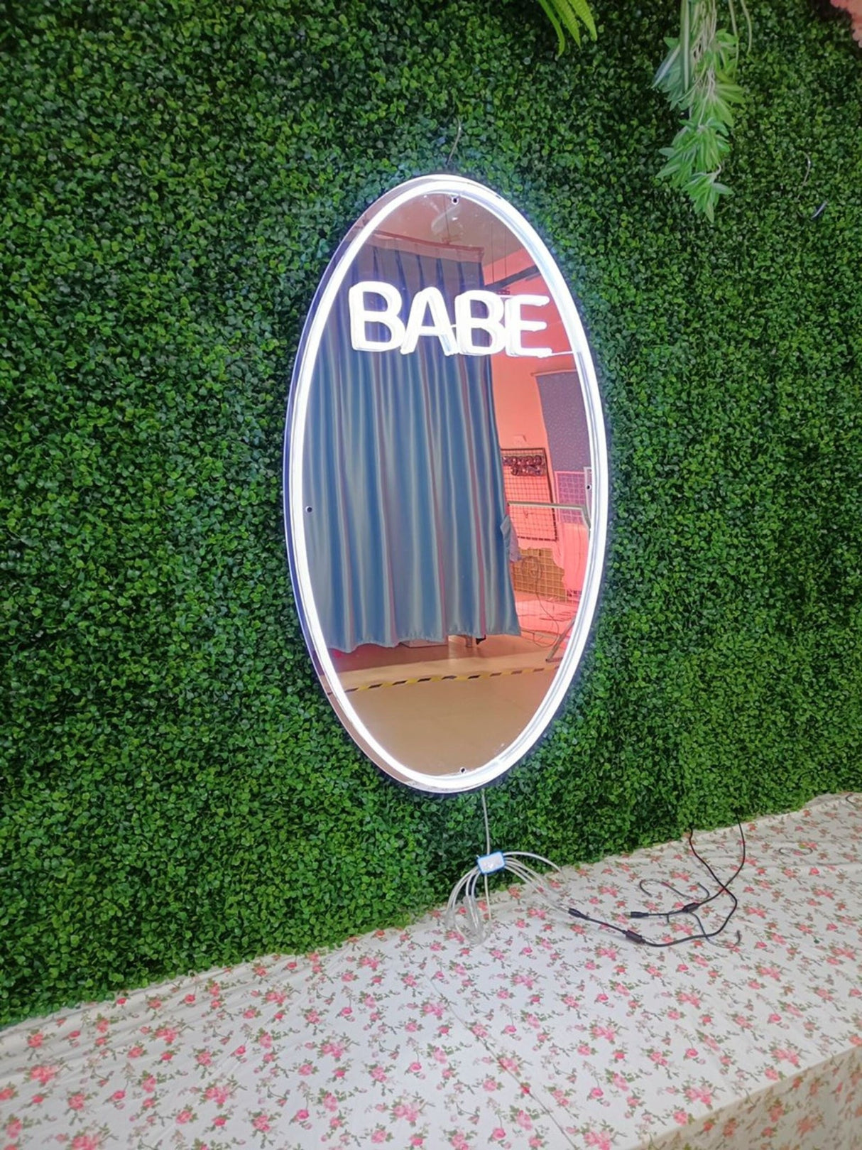 BABE neon mirror - CityNeon