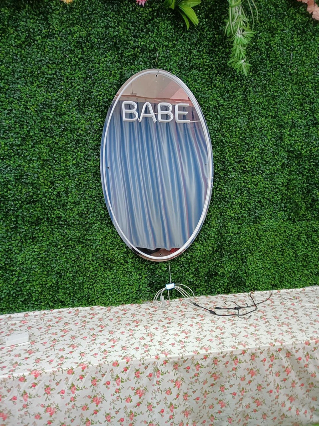 BABE neon mirror - CityNeon