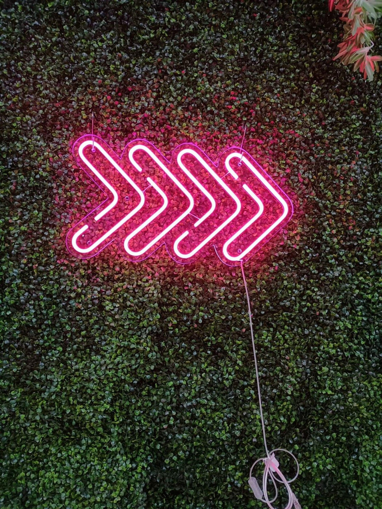 Arrow LED Neon Sign - CityNeon