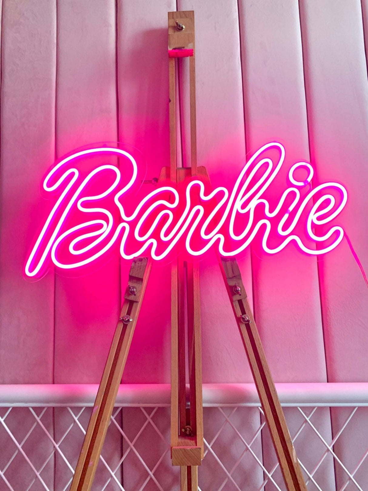 Barbie Text LED Neon Sign | Girls Neon Sign | Beauty Salon Decor - CityNeon