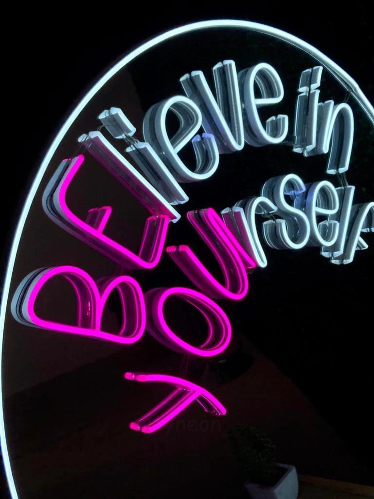 Selfie led neon mirror - Round Mirror Believe in yourself - CityNeon