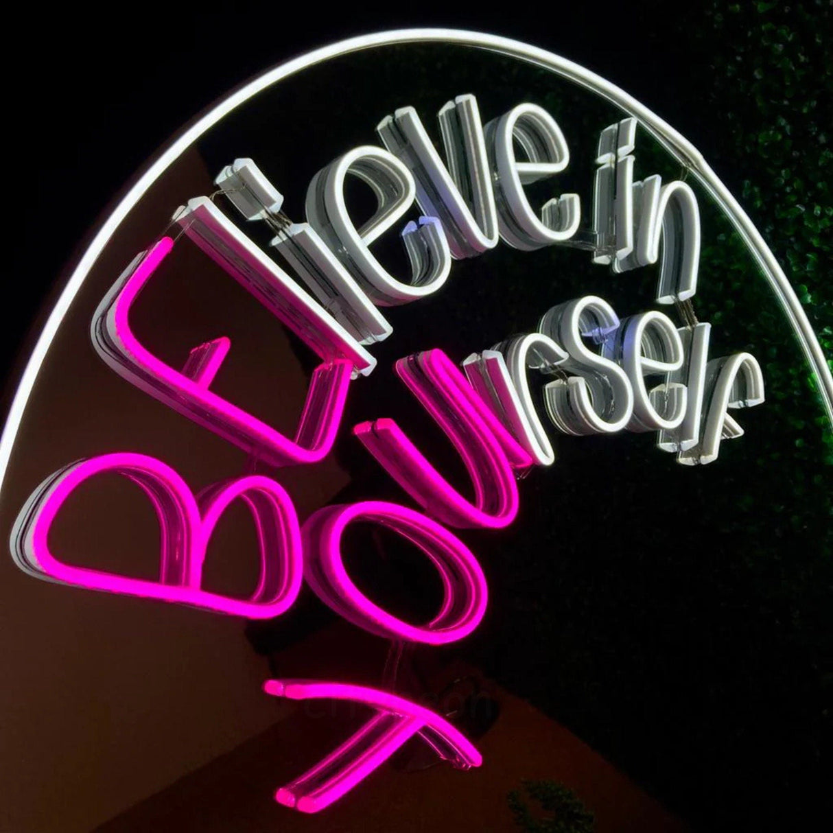 Selfie led neon mirror - Round Mirror Believe in yourself - CityNeon