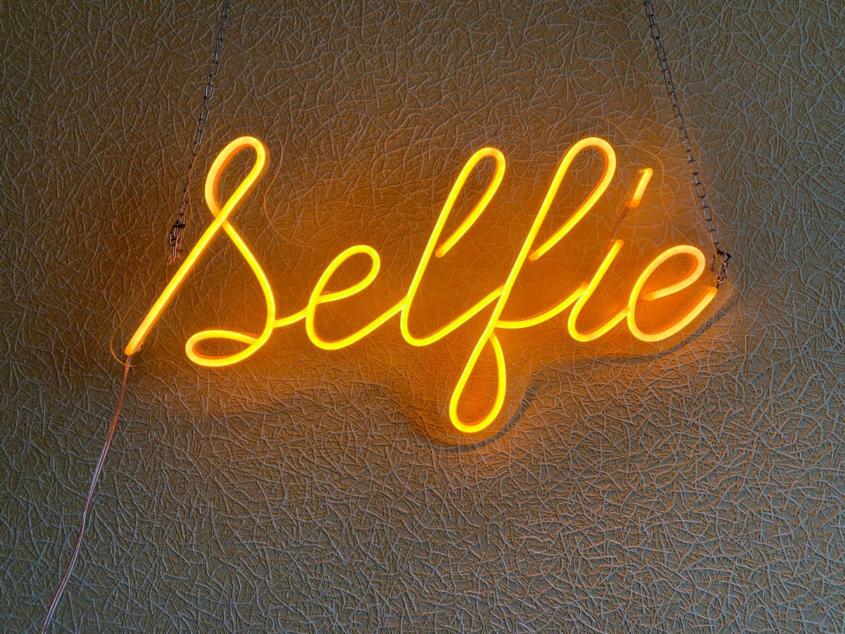 Selfie LED Neon Sign - CityNeon