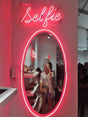 Selfie neon mirror - CityNeon