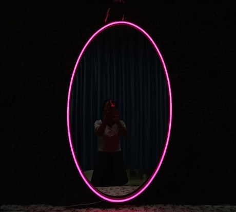 Selfie neon mirror